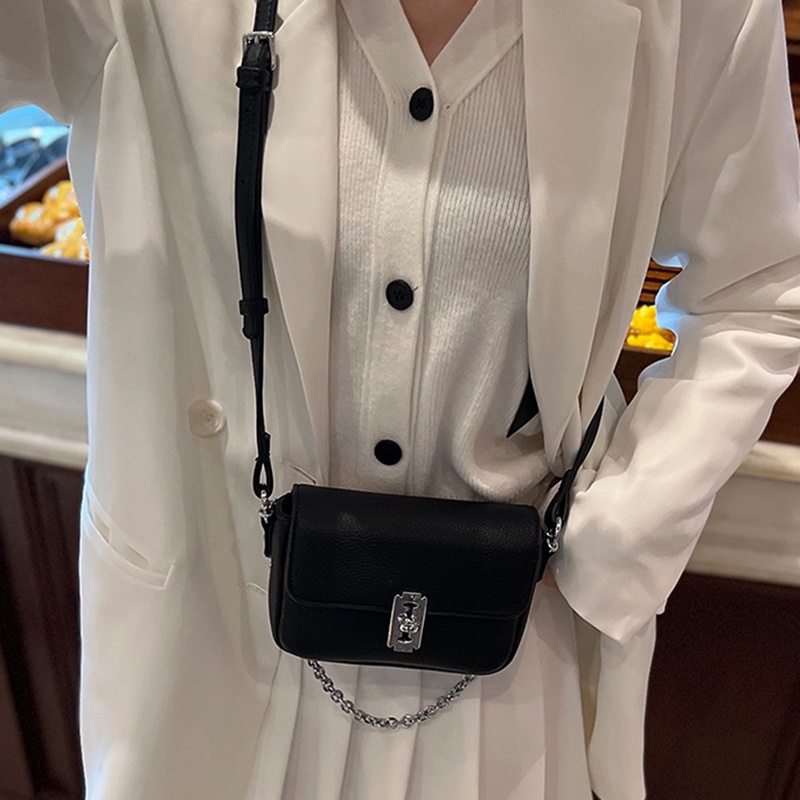 Túi đeo vai IELGY dạng vuông nhỏ phối dây đeo mắt xích thời trang cho nữ