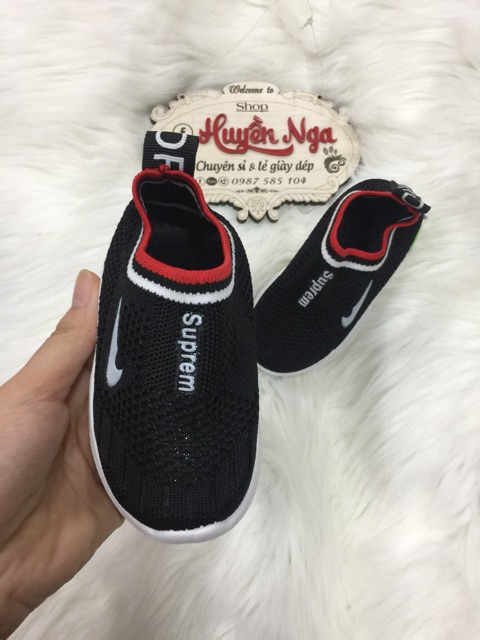 Giày lười vải chun cho bé trai bé gái size 22-39. Giày cho bé cổ chun đỏ M4852545