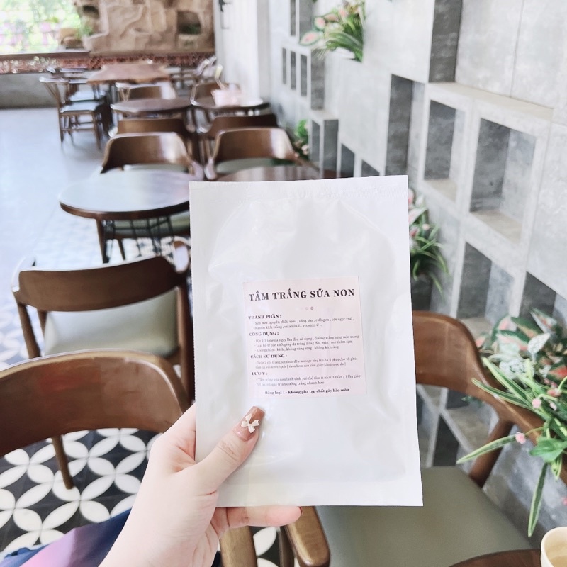 TẮM TRẮNG SỮA NON