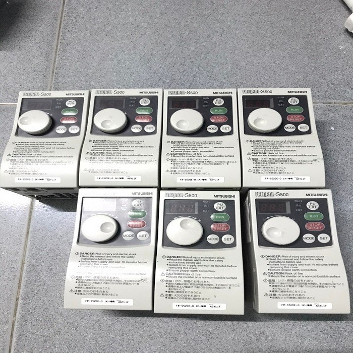 FR-S520E-0.1K Biến tần 1pha hoặc 3 pha 220v 100w Mitsubishi