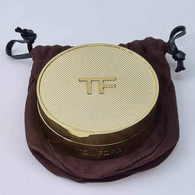 Phấn Nước Cushion Tom Ford Shade And illuminate Foundation Spf 45