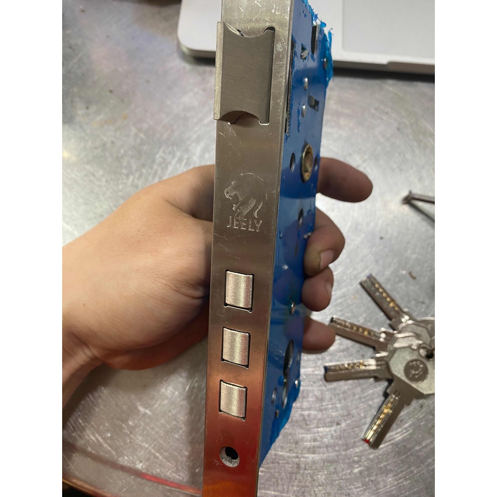 THÂN KHOÁ TAY GẠT LỚN , TIM KHOÁ TAY GẠT 2 ĐẦU CHÌA INOX