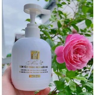 Kem tắm trắng mềm nước hoa