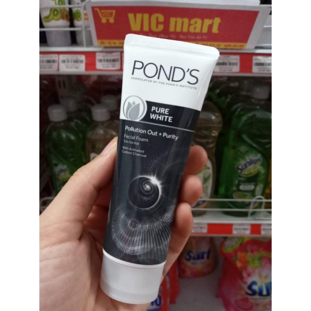 Sữa rửa mặt Pond's