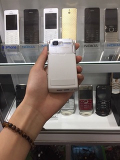 Nokia N76