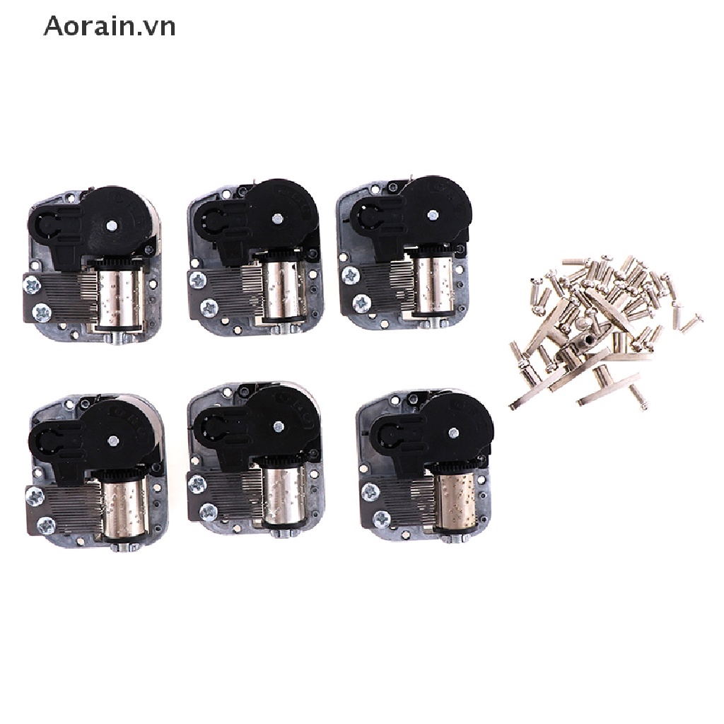 Hộp Nhạc Trên Cửa Sổ Và Cửa Sổ