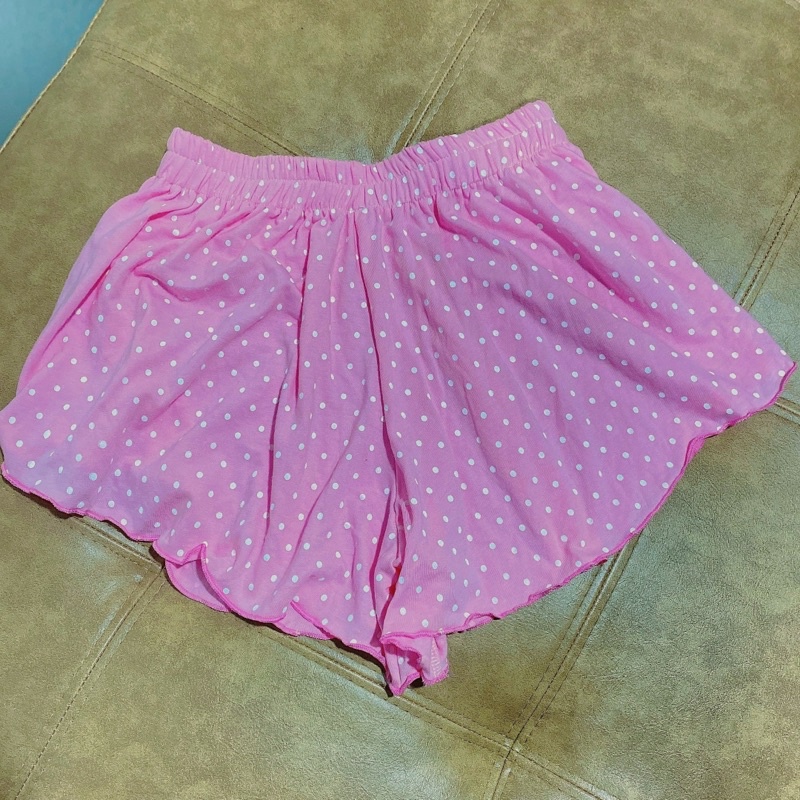 Quần short đùi thái chất coton mềm mịn.
