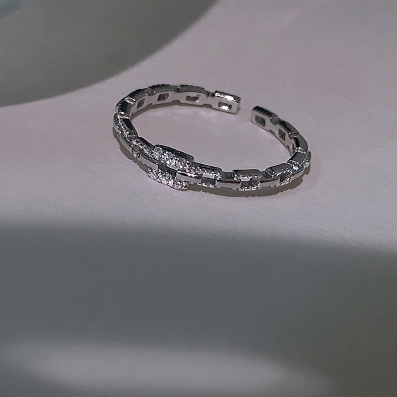 Nhẫn đeo ngón tay dạng hở điều chỉnh được bằng đồng đính đá nhân tạo thời trang đơn giản dành cho nữ