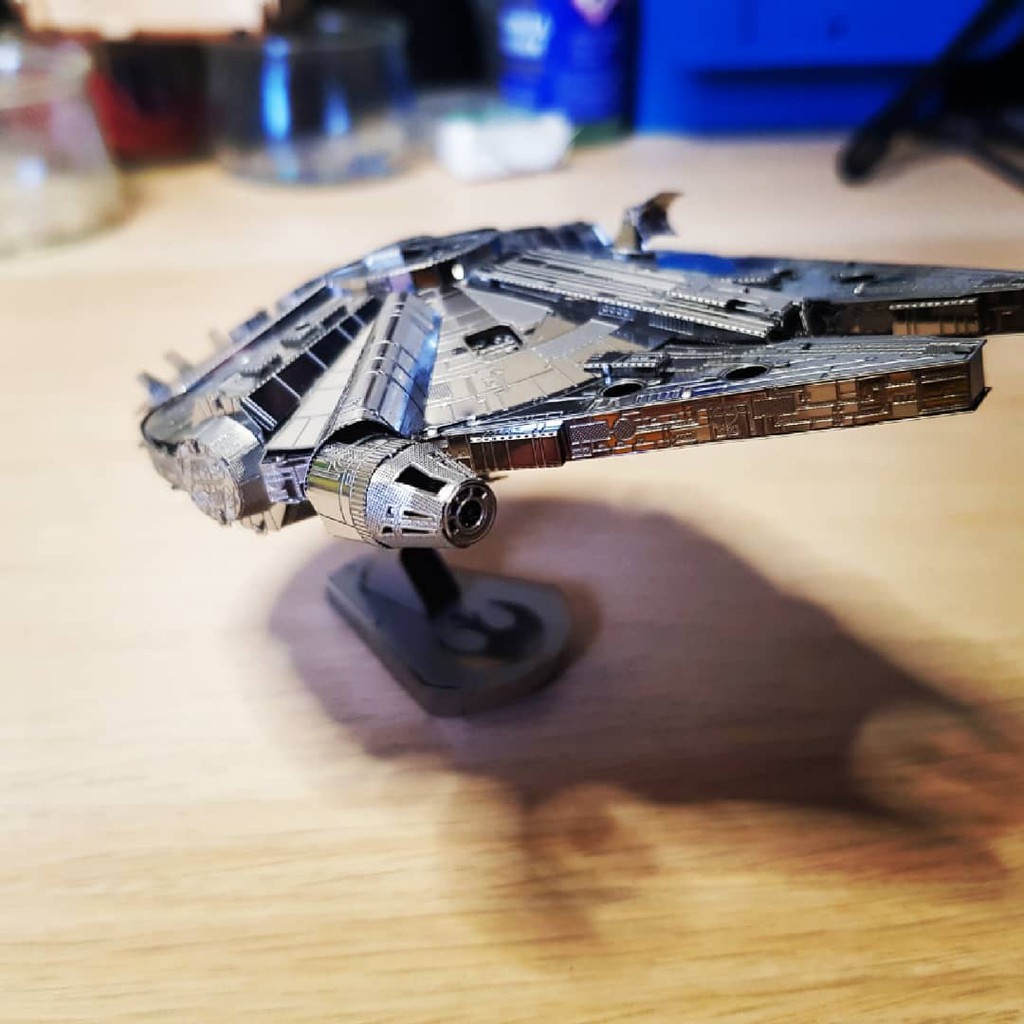 Mô Hình Kim Loại 3D Lắp Ráp Phi Thuyền StarWars Millenium Falcom Của Han Solo
