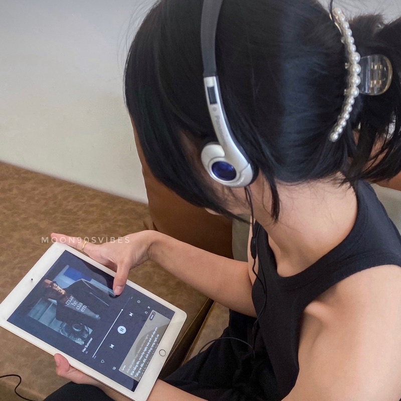 Tai nghe headphone phong cách Y2k