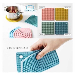 Miếng lót nồi silicone hình vuông vân tổ ong lock&lock-ckt219