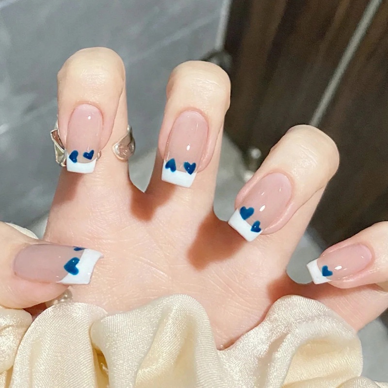 Hộp 24 Móng Tay Giả Hình Vuông Họa Tiết Trái Tim Màu Hồng / Xanh Dương Phong Cách Pháp