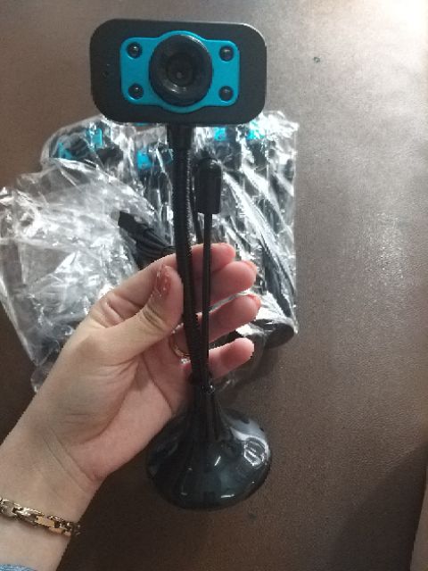 Webcam cho bé học chống dịch | BigBuy360 - bigbuy360.vn