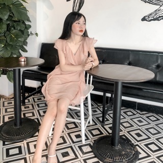 Váy tơ màu nude