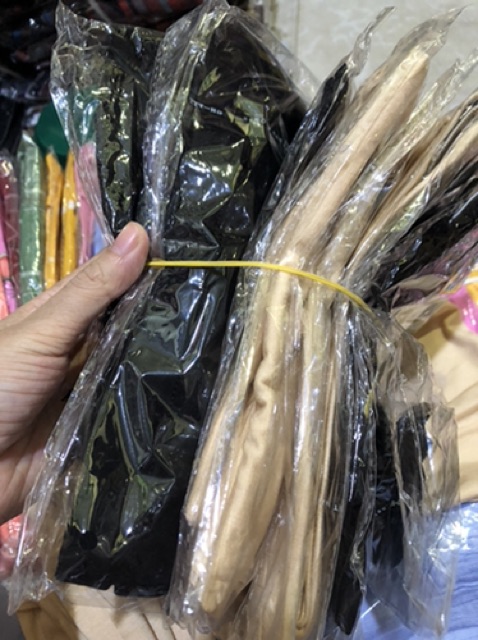 Quần đùi bầu có dây rút gài nút