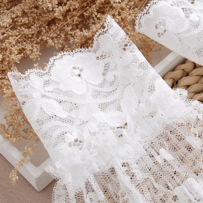 Vòng Tay Giả Xếp Ly Màu Trắng Đen Tháo Rời Được