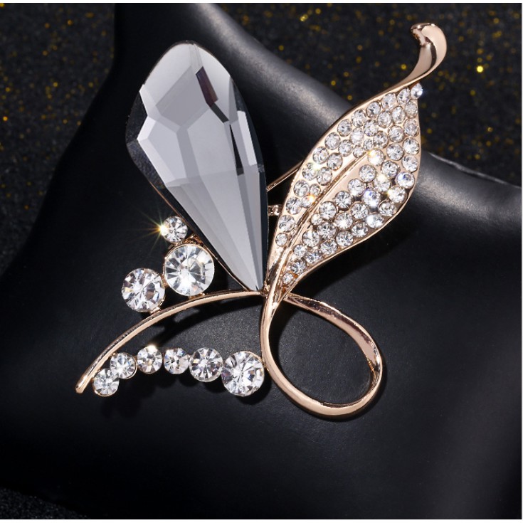 Trâm cài áo hình tròn hoa nổi 3D dễ thương GC184