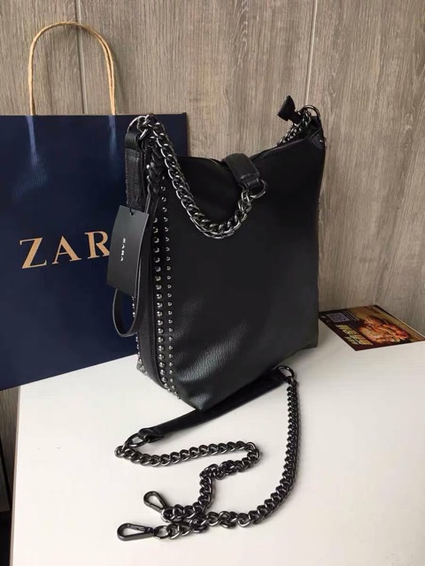 Túi xách quai xích ZaRa . Ảnh thật