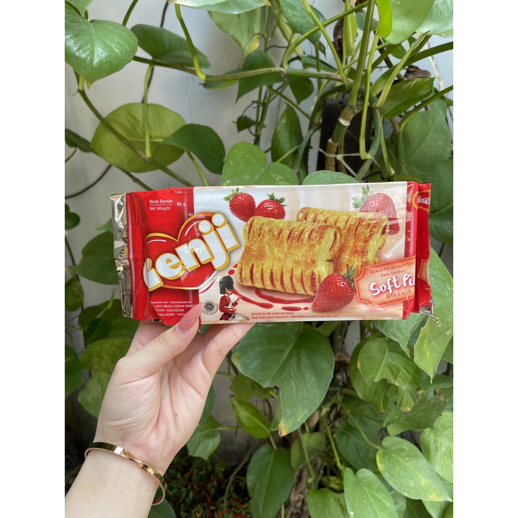 Bánh Monde Genji Mứt Dâu (gói 85g)