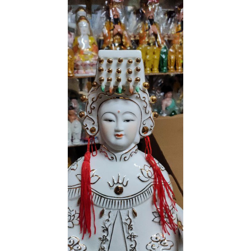 Chúa xứ Nguyên Nhung thánh Mẫu 40 cm