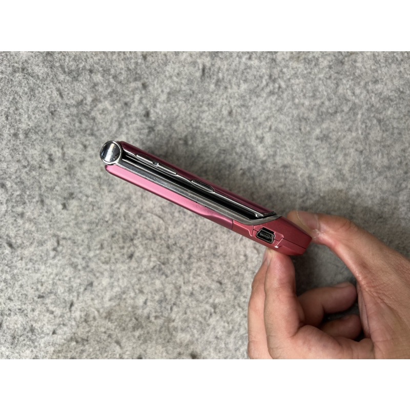 Điện thoại Razr Motorola V3xx Pink chính hãng