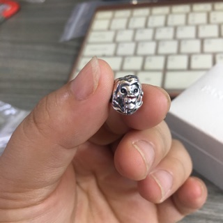Hạt charm bạc vua sư tử