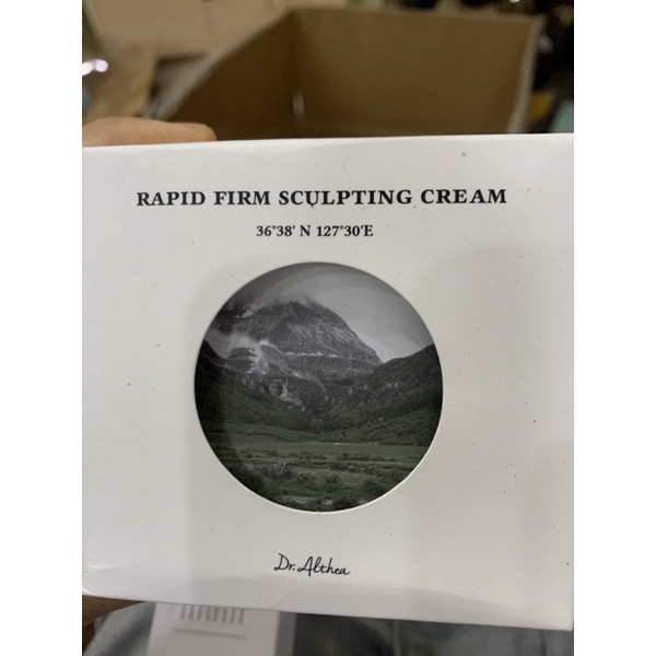 Dr.Althea kem dưỡng ẩm 147ha