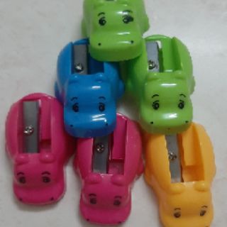 Gọt bút chì cho bé