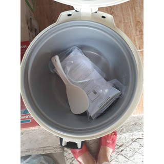 Nồi cơm Sharp nhập khẩu Thái Lan 1.8L