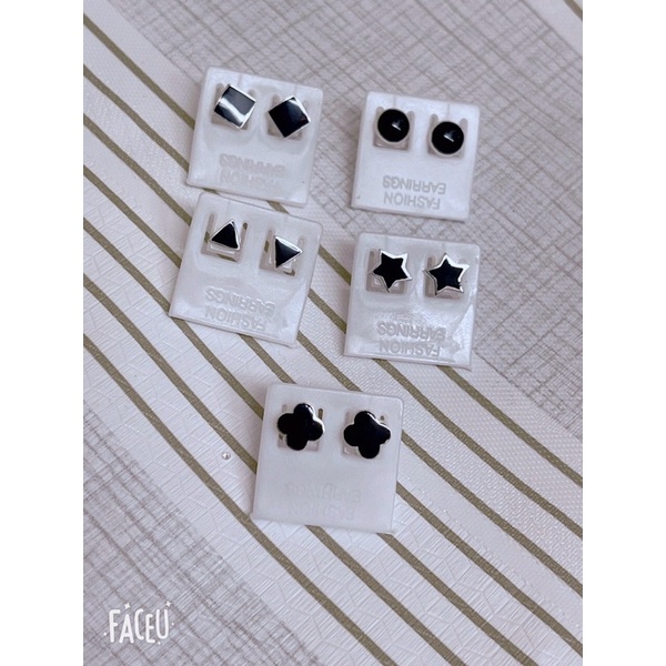 Khuyên tai nụ sao tim tròn màu đen bạc thật cao cấp NGỌC MẬU