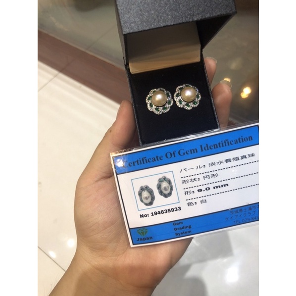 Bông tai Trai Nhật