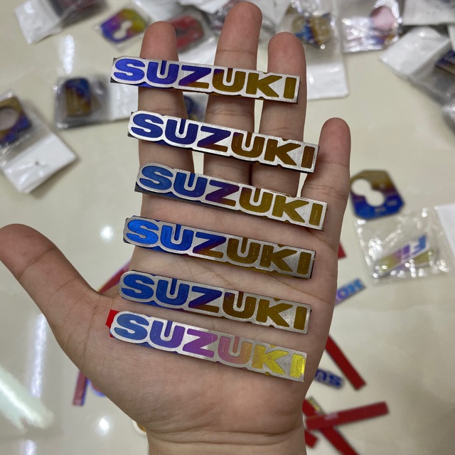 Logo Titan Chữ Suzuki luôn keo 3M