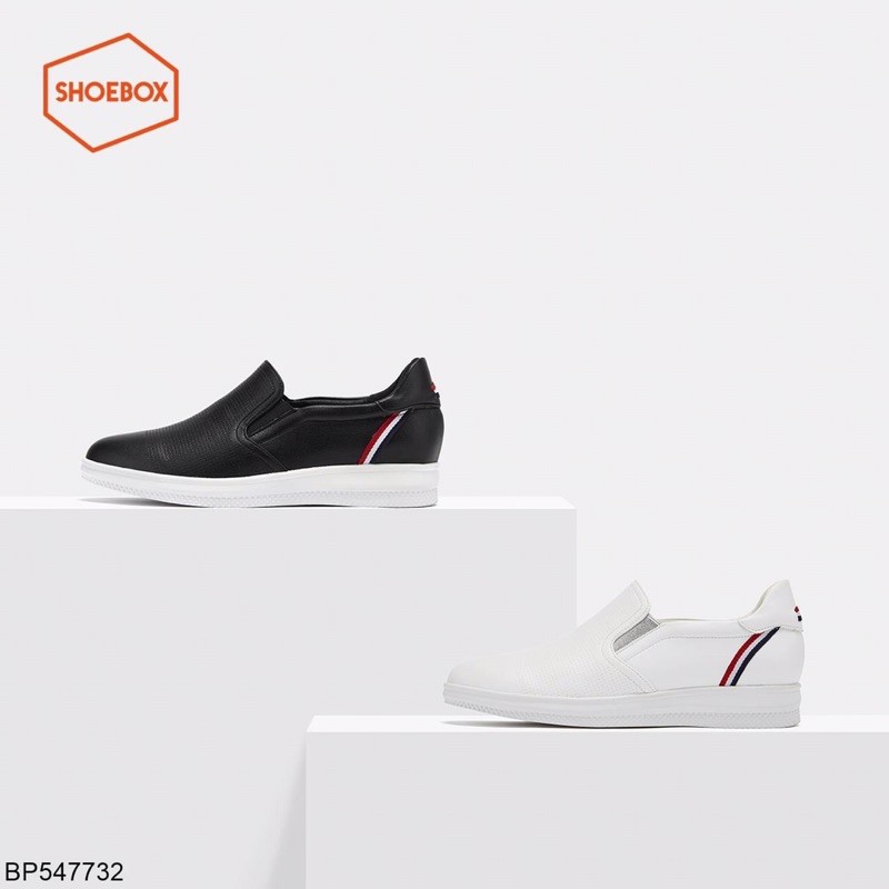 slip on Daphne có mẫu xuất sắc đang sa/le