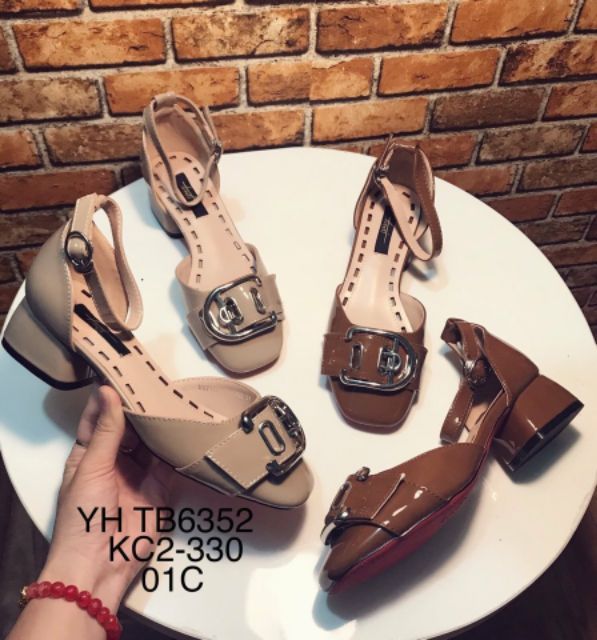Giày gót vuông 3cm bít mũi màu cafe | BigBuy360 - bigbuy360.vn