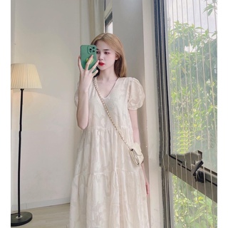Váy xuông ren cổ V