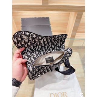 Túi Dior đeo chéo cho nữ