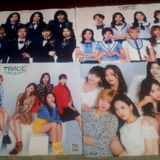Poster 10k Wanna One, Twice