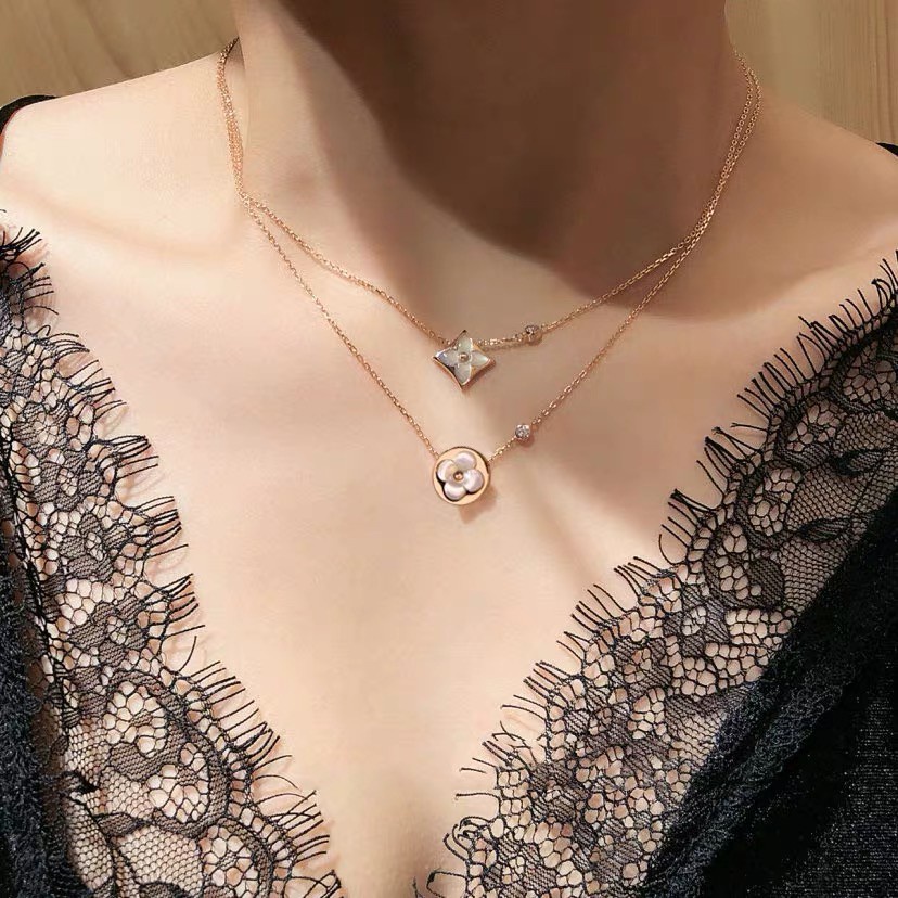 Dây Chuyền Bạc / Vàng 18K Mặt Hình Cỏ Bốn Lá Đính Đá Pha Lê Trắng Sang Trọng Cho Nữ