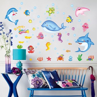 Decal dán tường cá voi nhỏ
