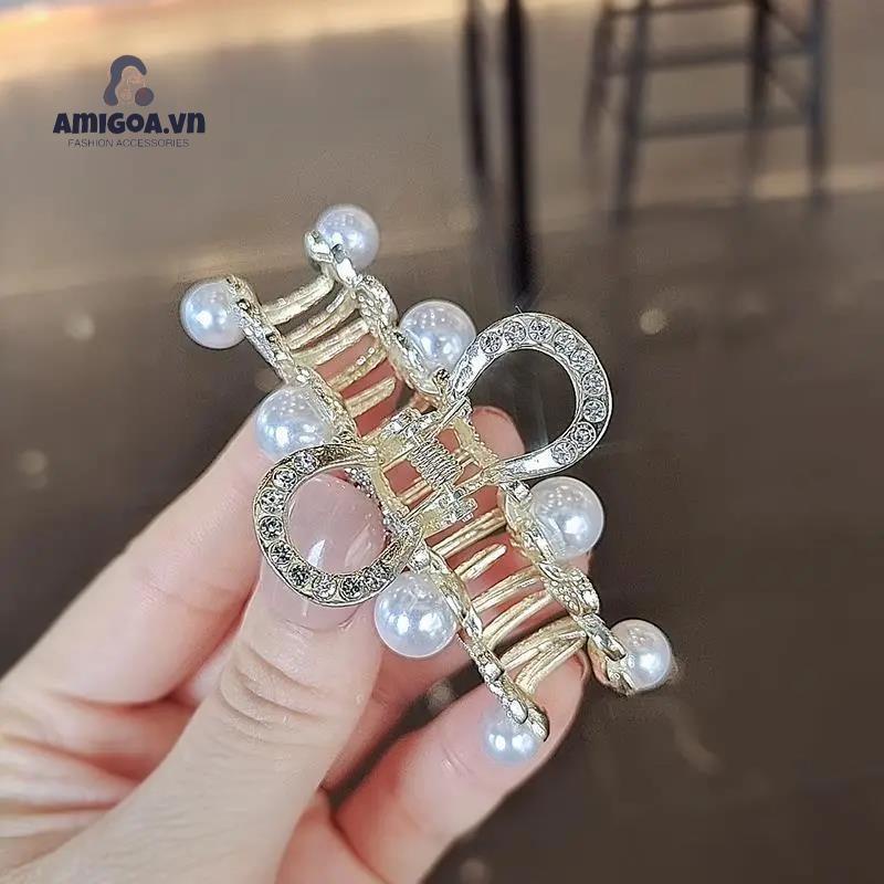 ✨✨Kẹp Tóc Hợp Kim Hình Cá Mập Đính Đá Ngọc Trai Nhỏ Nhắn Dành Cho Nữ