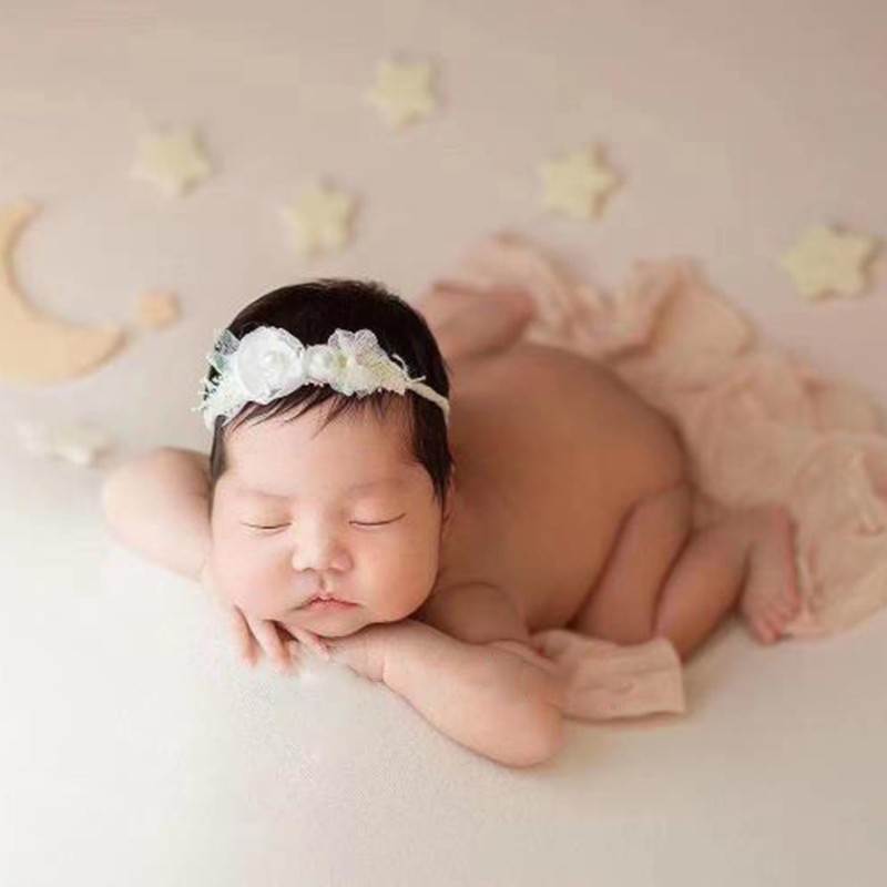 Bộ 5 ngôi sao bằng len nỉ hỗ trợ chụp ảnh cho em bé