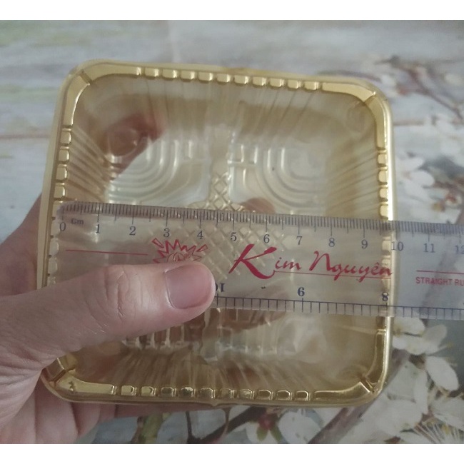 100 KHAY NHỰA ĐỰNG BÁNH TRUNG THU MÀU VÀNG 100G/150G/250G/300G - LOẠI DÀY