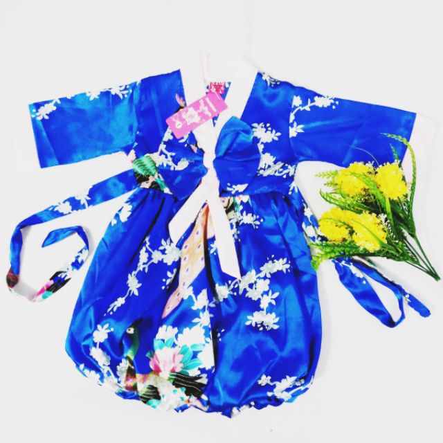 Đầm hanbok cho bé
