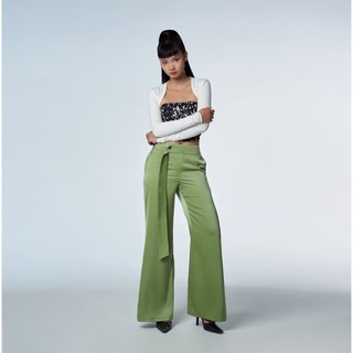 Quần Lụa Satin Loe Nhẹ & Vạt  Dài