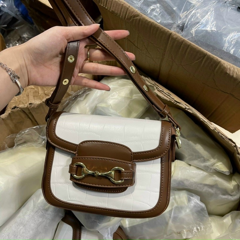 Túi đeo chéo Hồ Ngọc Hà size 20cm 4 màu cực xinh hàng Q/Châu loại 1