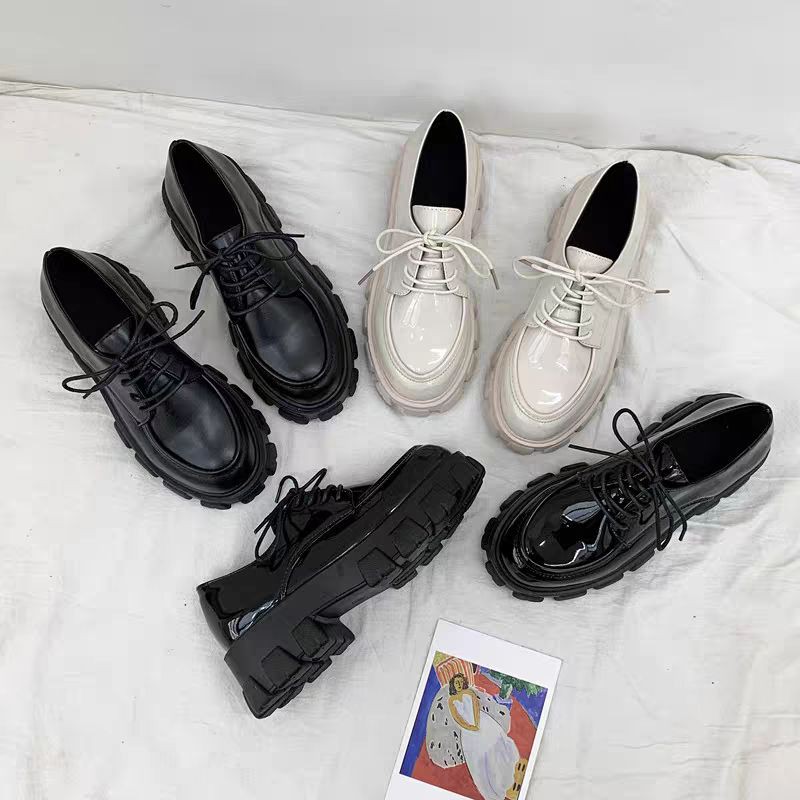 Sẵn Lì 35,36,37,38,39/Video/Ảnh thật) Giày ulzzang da bóng lót lông độn đế