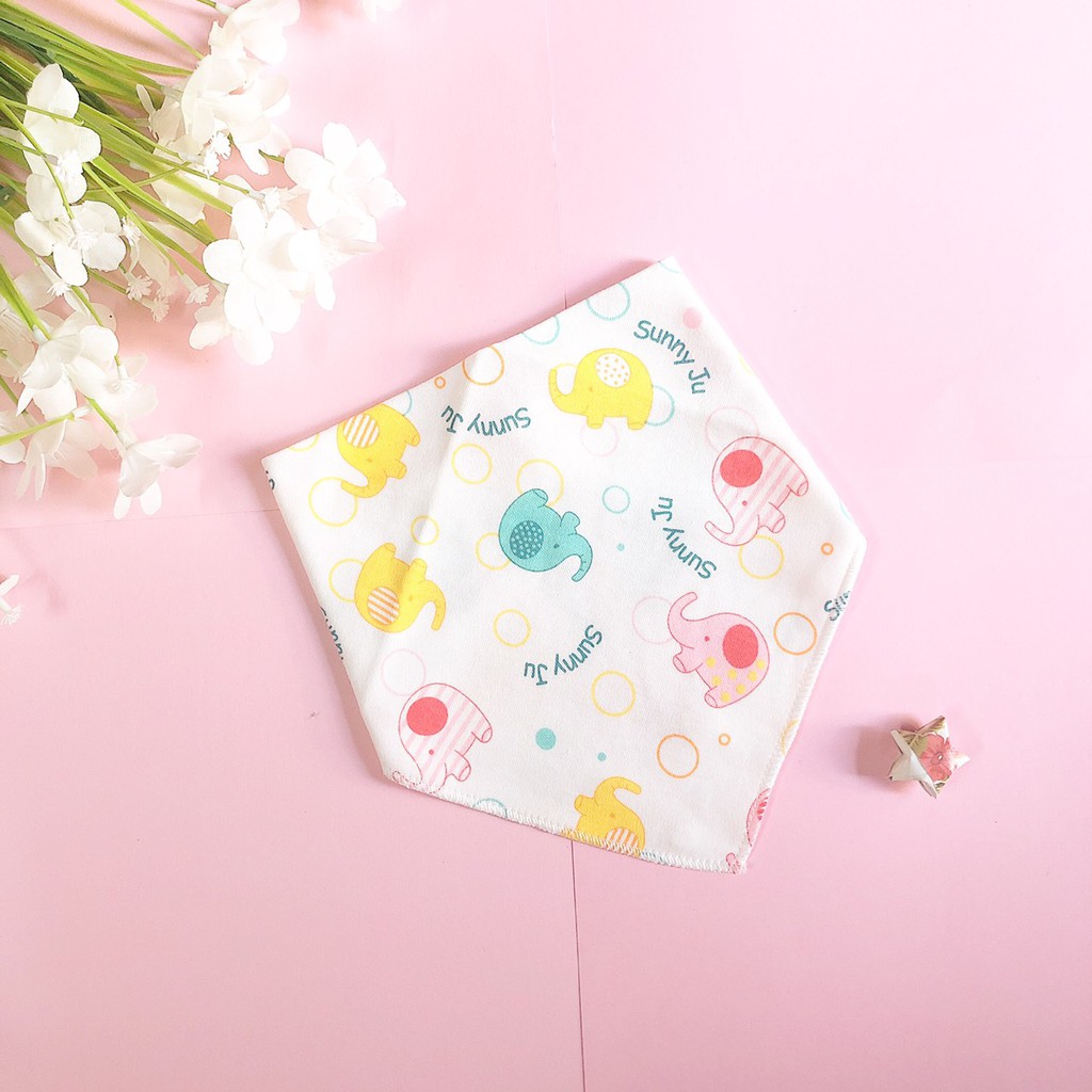 Khăn yếm tam giác cotton 2 lớp cho bé trai và bé gái giúp giữ ấm cổ, nhiều họa tiết đáng yêu