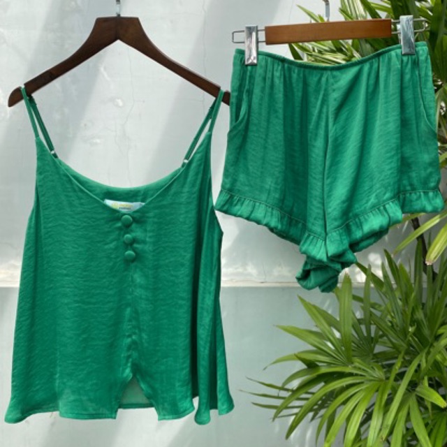 Bộ đồ ngủ dây lụa InFashion 3 nút hồng