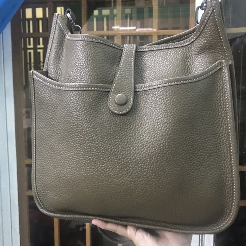 Túi hm đeo chéo xả kho về hàng tết