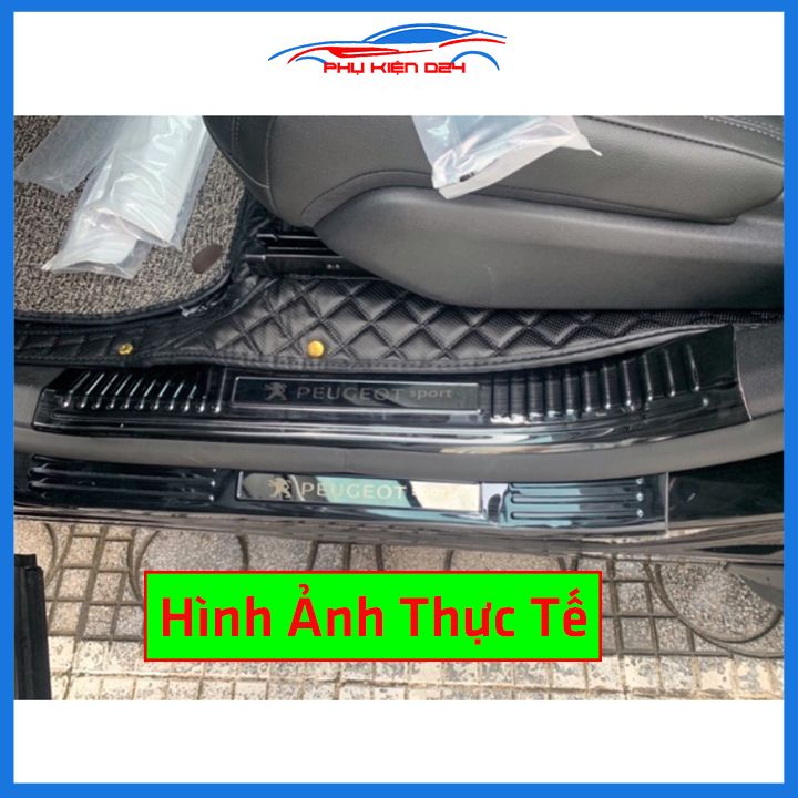 Bộ ốp bậc cửa trong ngoài nẹp bước chân Peugeot 5008 vân Titan chống trầy trang trí xe